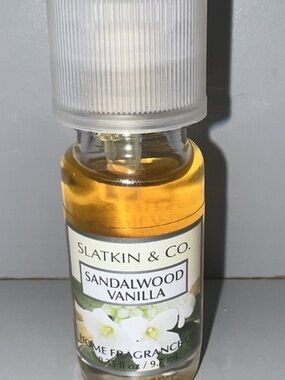 Slatkin & Co Sandalwood Vanilla Home Fragrance Oil & Refill packs